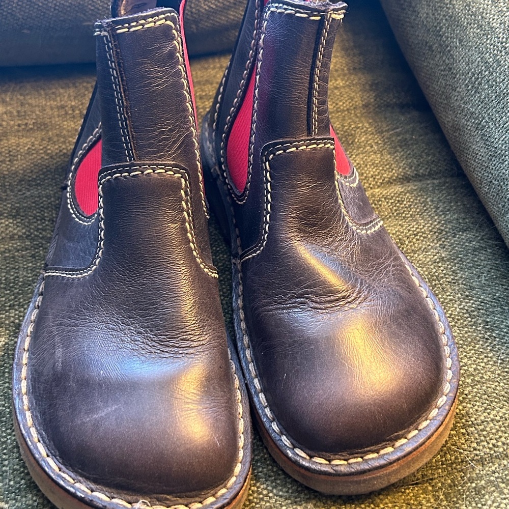 Chelsea style Duckfeet boots